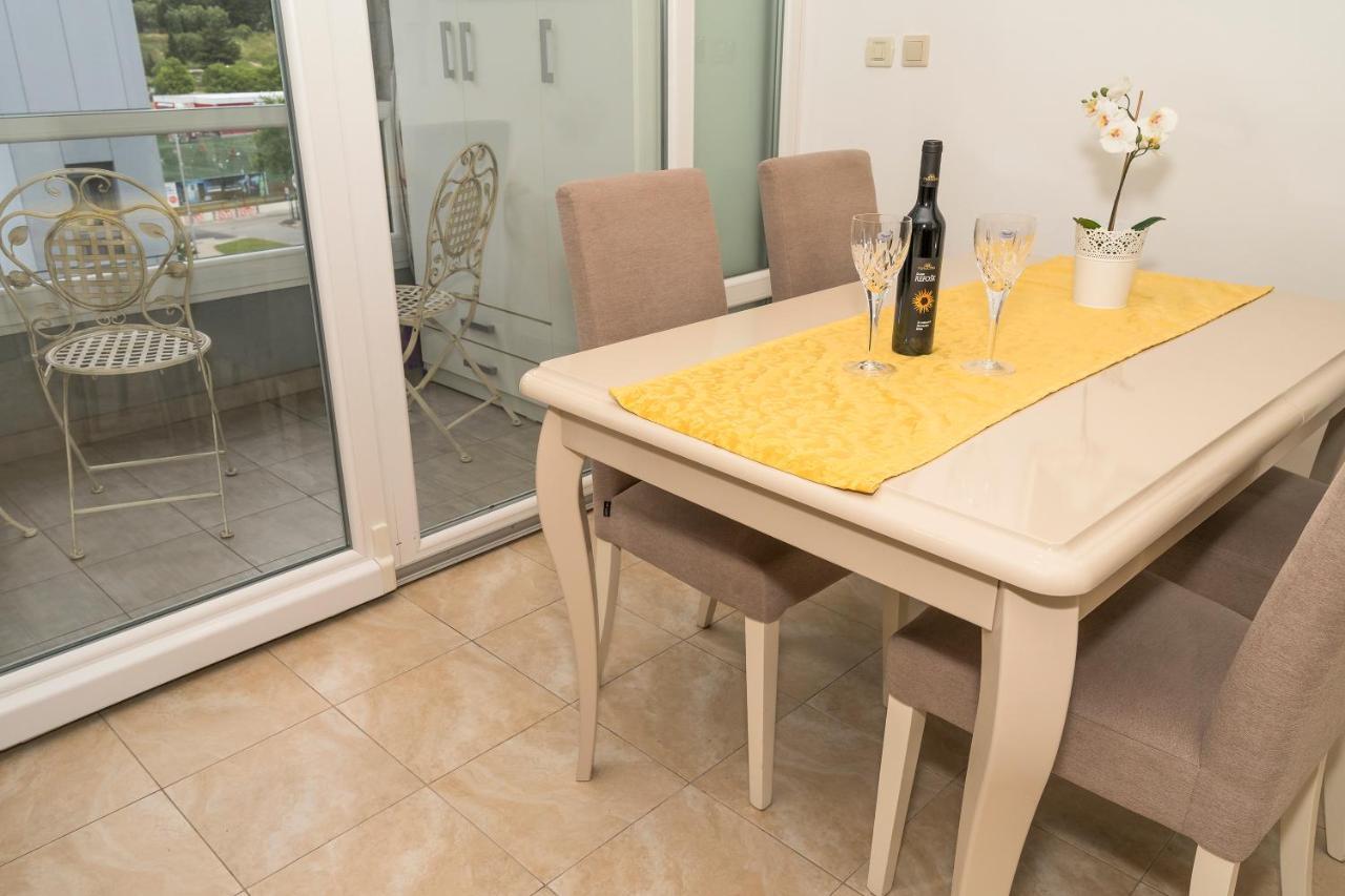 Luxury 1 Bedroom App Center&Balcony Free Parking Split Eksteriør billede