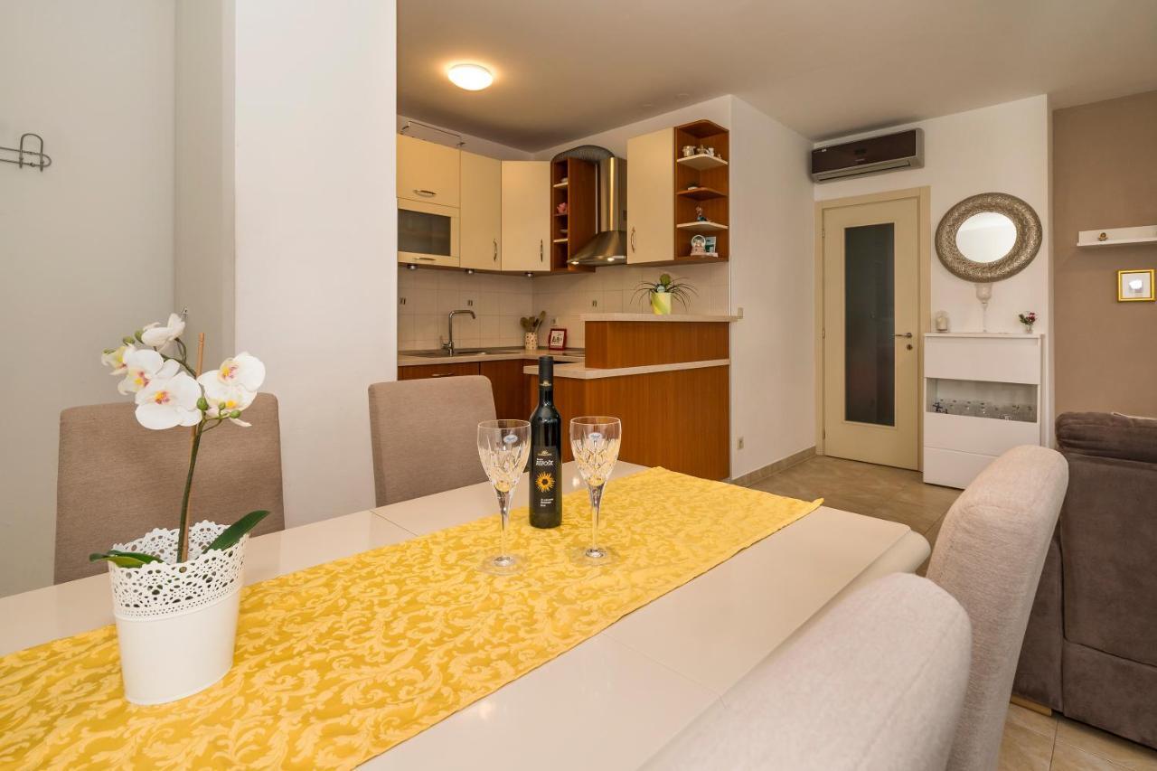 Luxury 1 Bedroom App Center&Balcony Free Parking Split Eksteriør billede