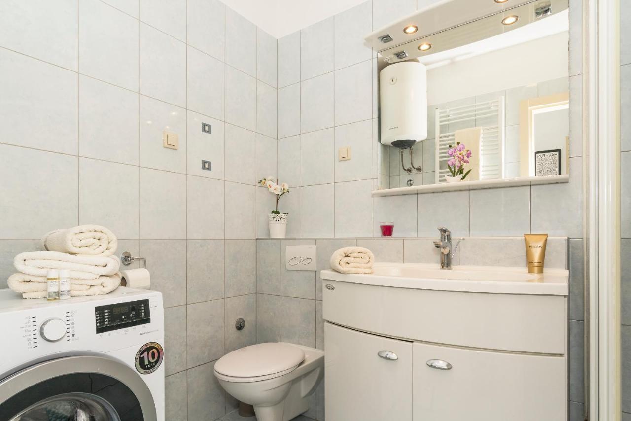 Luxury 1 Bedroom App Center&Balcony Free Parking Split Eksteriør billede